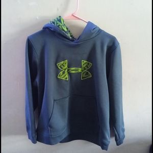 A gray under armour hoodie